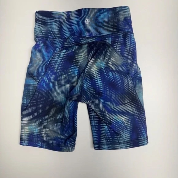 Lululemon Blue Palm Print High-Rise Shorts – Size 4 🌴 - Picture 4 of 5